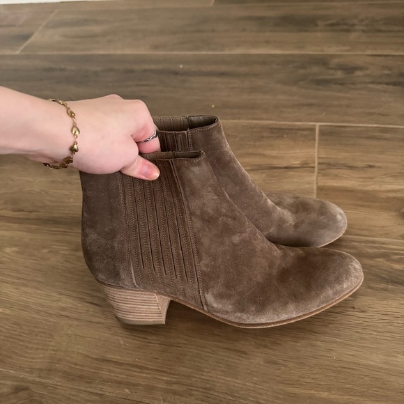 VINCE Haider Suede Ankle Bootie - Picture 4 of 7